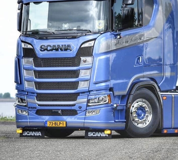 SCHMUTZF&Auml;NGERHALTER VORNE - SCANIA NEXT GEN