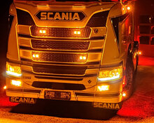 AMBER - EXTRA POSITIONSLICHT - SCANIA LED SCHEINWERFER 2016+