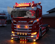 AMBER - EXTRA POSITIONSLICHT - SCANIA LED SCHEINWERFER 2016+