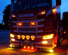 AMBER - EXTRA POSITIONSLICHT - SCANIA LED SCHEINWERFER 2016+